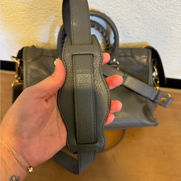 CONSIGNED Balenciaga City Bag Small - Picture 7 of 12